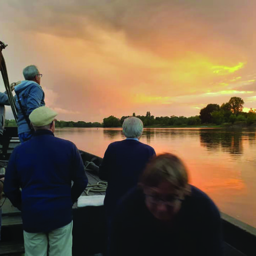 couché de soleil sur la loire en bateau